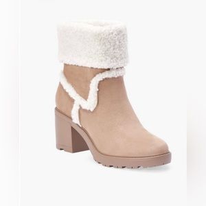 JustFab Ellie Trim Lug Sole Bootie - Portobello, size 9.5